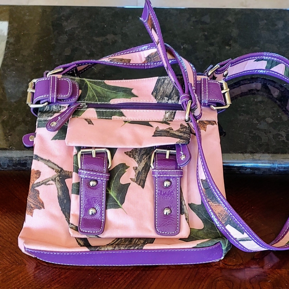 Cowgirl Trendy crossbody bag, pink w big leaves! Pre-owned. A clean cutie!
